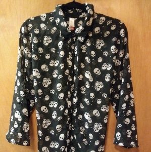 Skull button up